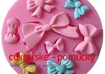 SILIKONOVÁ FORMA KULATÁ MAŠLE III