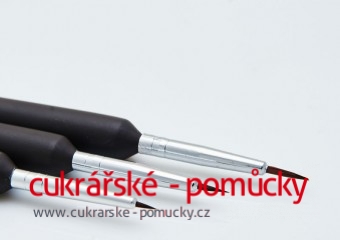 SADA MALÝCH ŠTĚTCŮ
