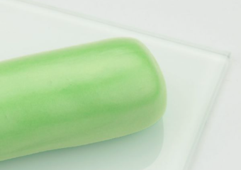 250 g FC POTAHOVACÍ A MODELOVACÍ HMOTA PASTELOVĚ ZELENÁ